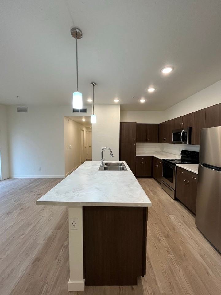 4612 Lexington Sky Ln #203 - Photo 4 of 36