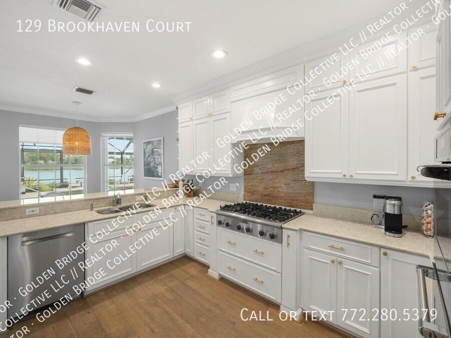 129 Brookhaven Ct - Photo 3 of 11