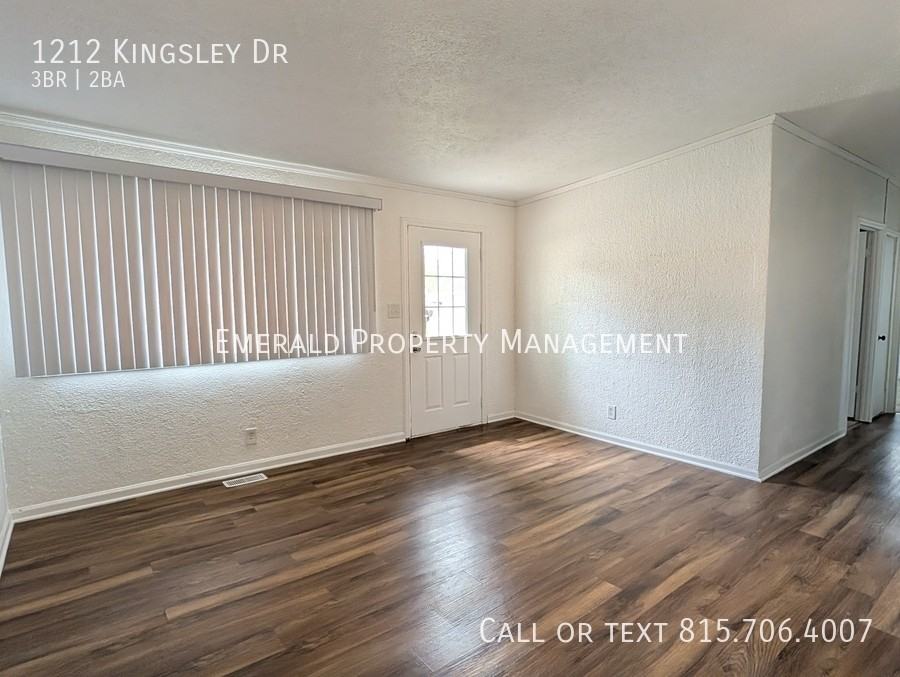 1212 Kingsley Dr - Photo 3 of 18