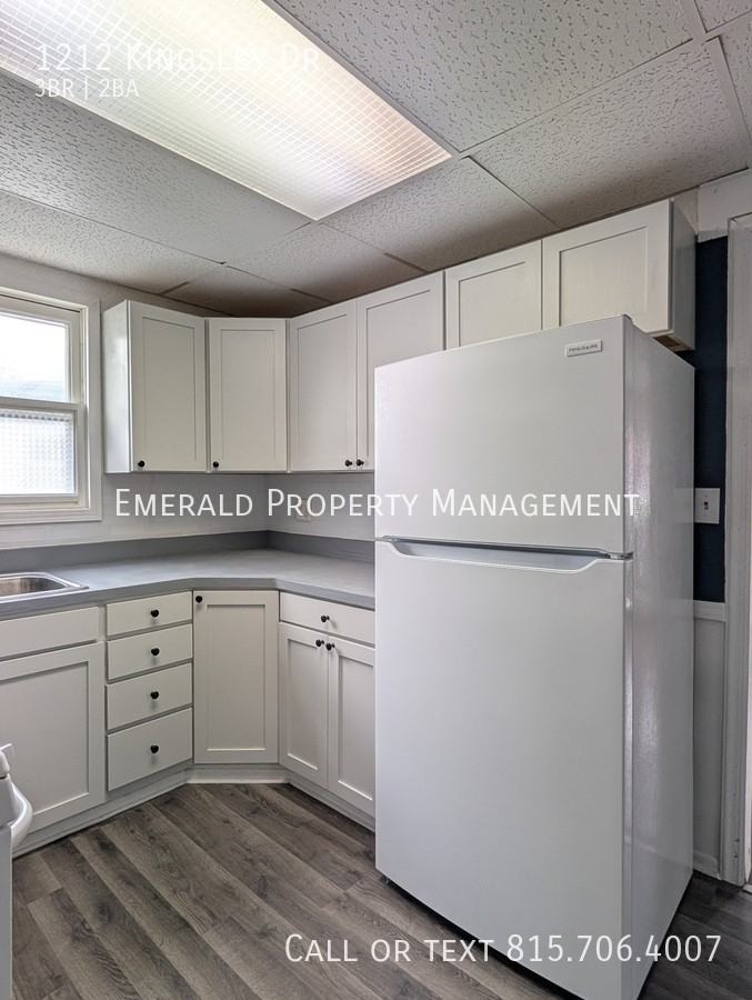 1212 Kingsley Dr - Photo 6 of 18