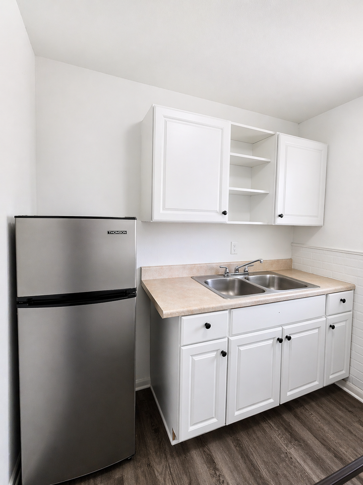 3341 El Paso Pl #4 - Photo 2 of 10