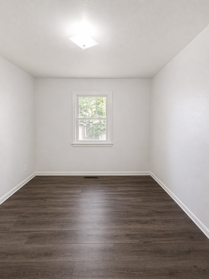 3341 El Paso Pl #4 - Photo 7 of 10