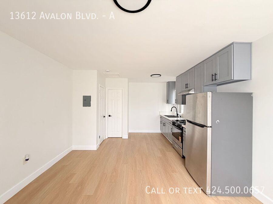 13612 Avalon Blvd #A - Photo 4 of 5