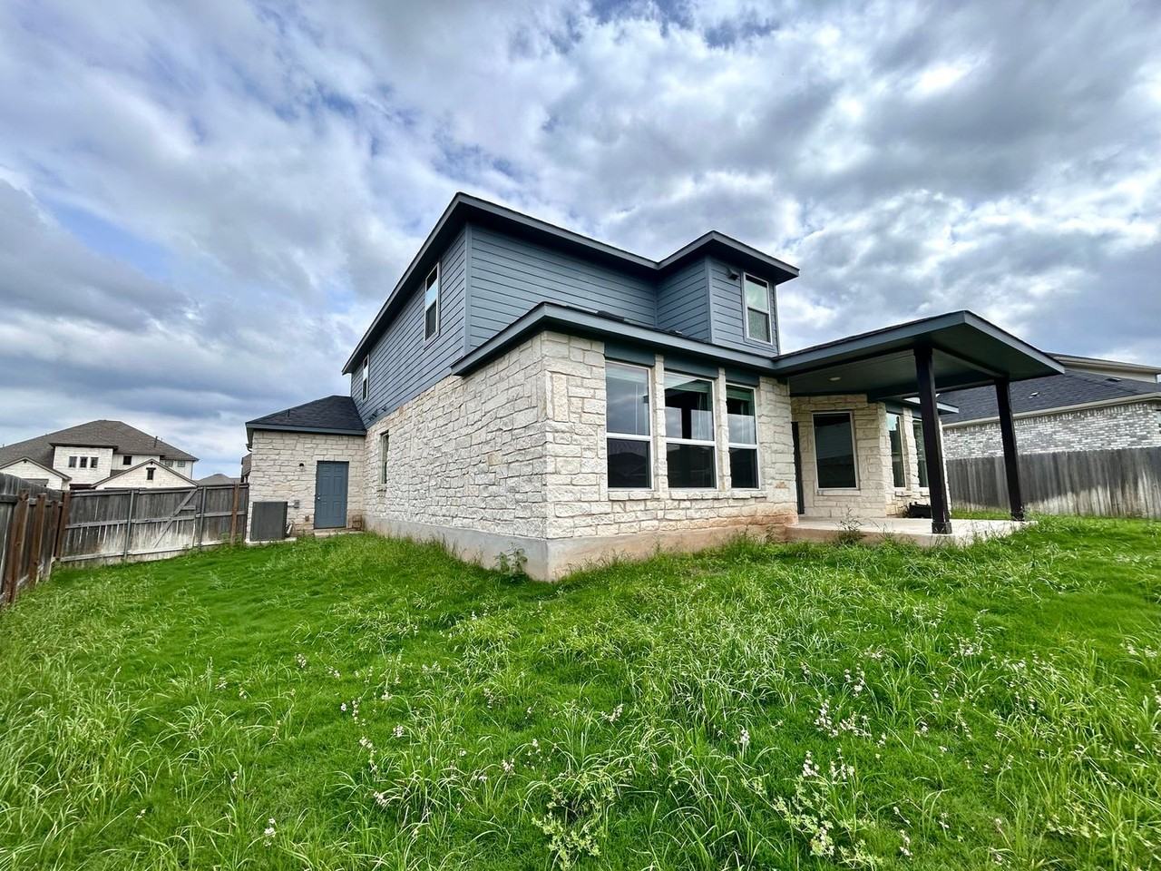 208 Azalea Springs Rd - Photo 6 of 50