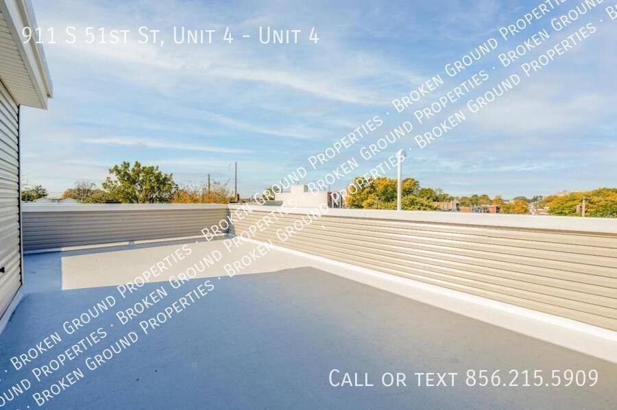 911 S 51st St #4 - Photo 5 of 19