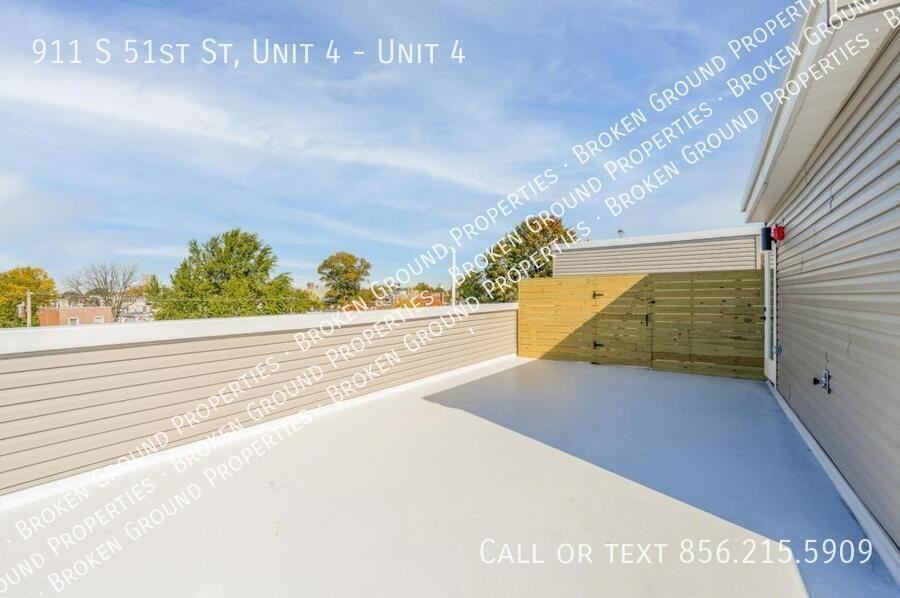 911 S 51st St #4 - Photo 6 of 19