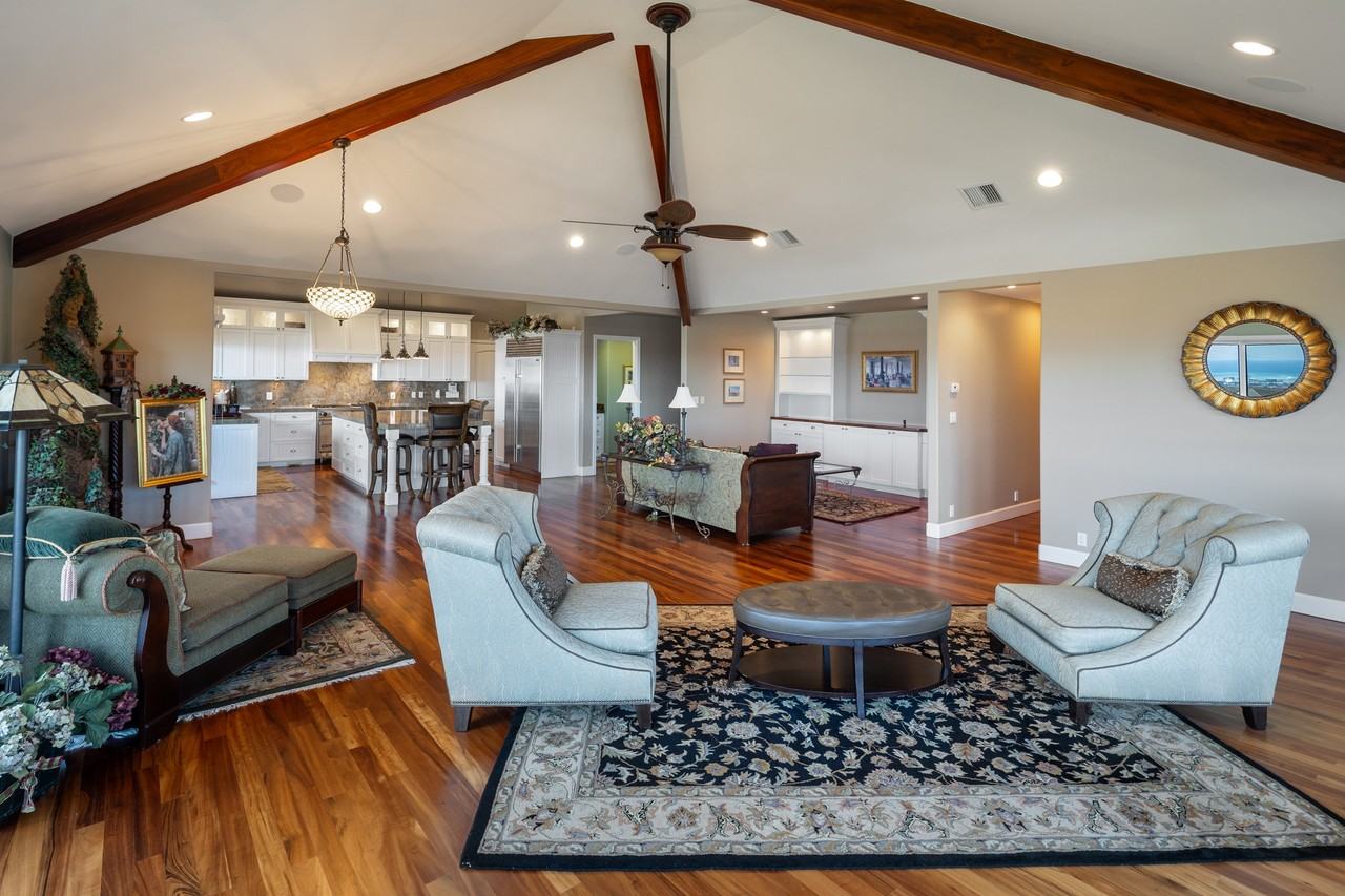 1170 Kaumailuna Pl #1 - Photo 4 of 31