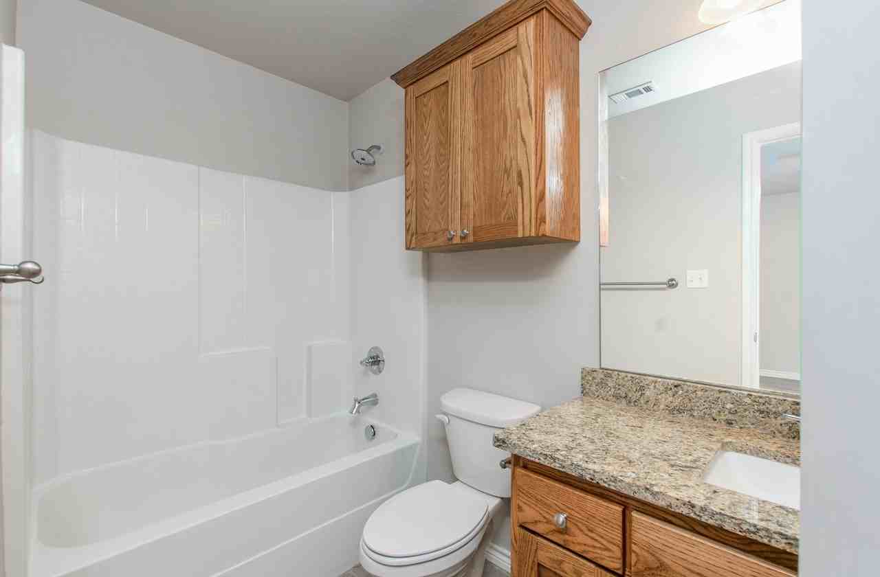 344 Arnold Drive, Unit B - Photo 6 of 17