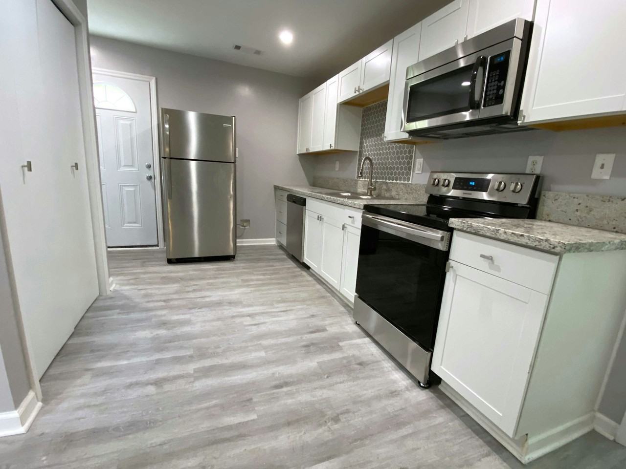 1511 Grove Street - Photo 3 of 13