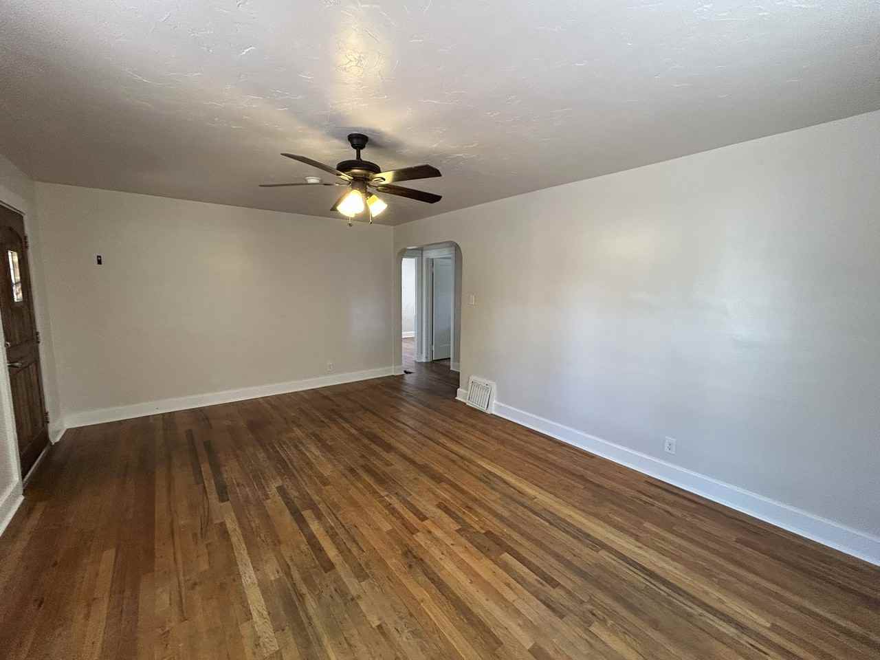 935 Teller Ave #1 - Photo 6 of 18