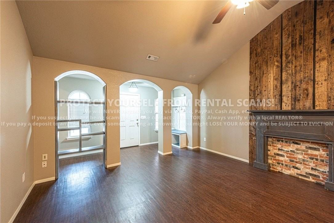 1336 S Splash Dr - Photo 4 of 15