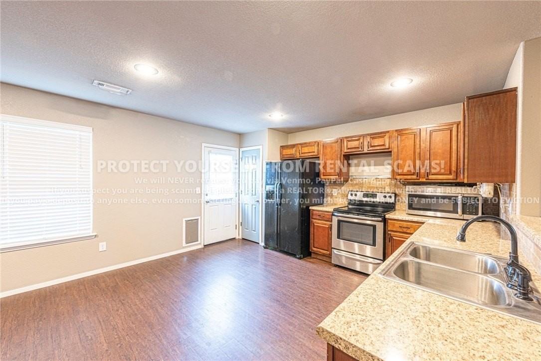 1336 S Splash Dr - Photo 5 of 15