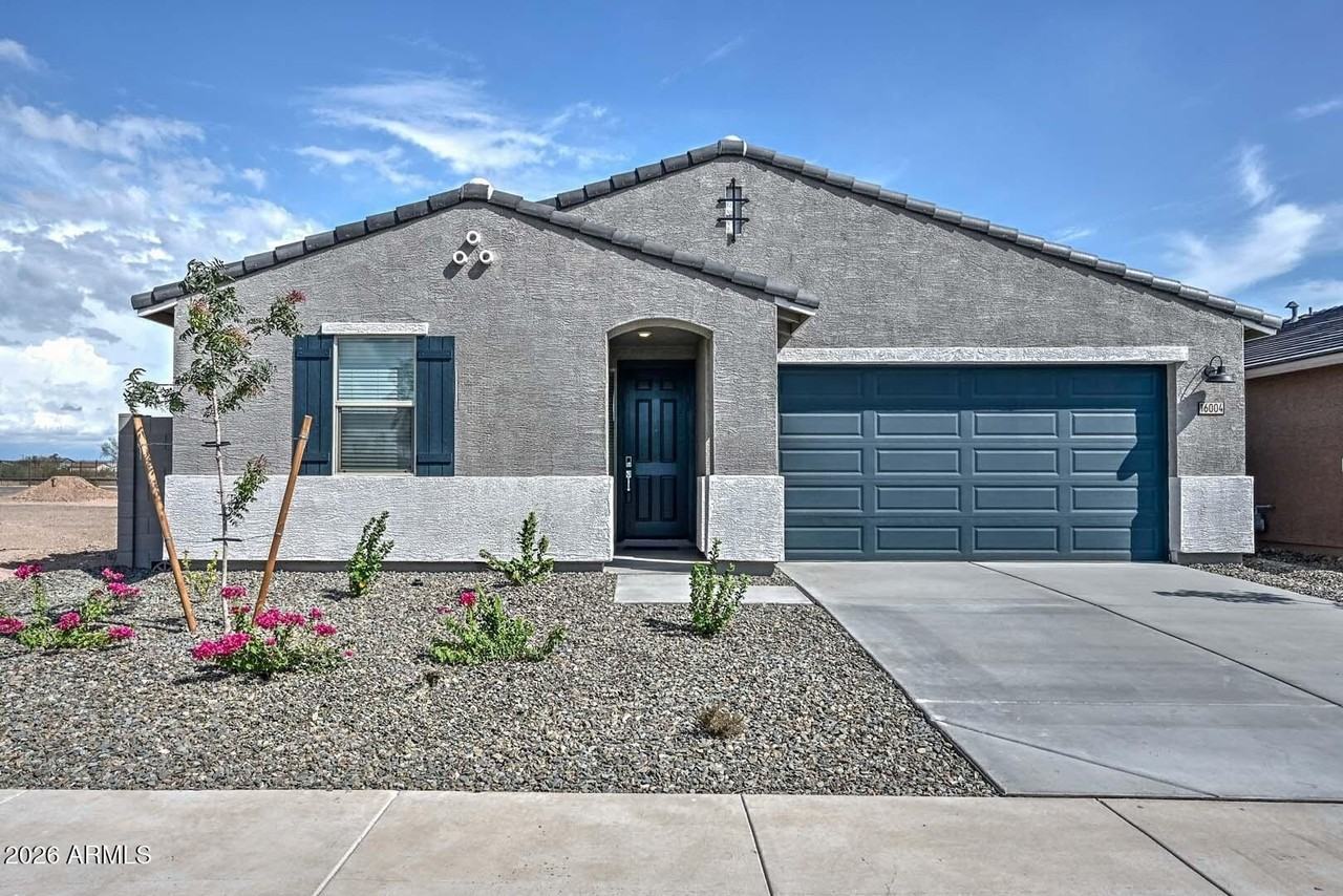 16004 W Honeysuckle Dr