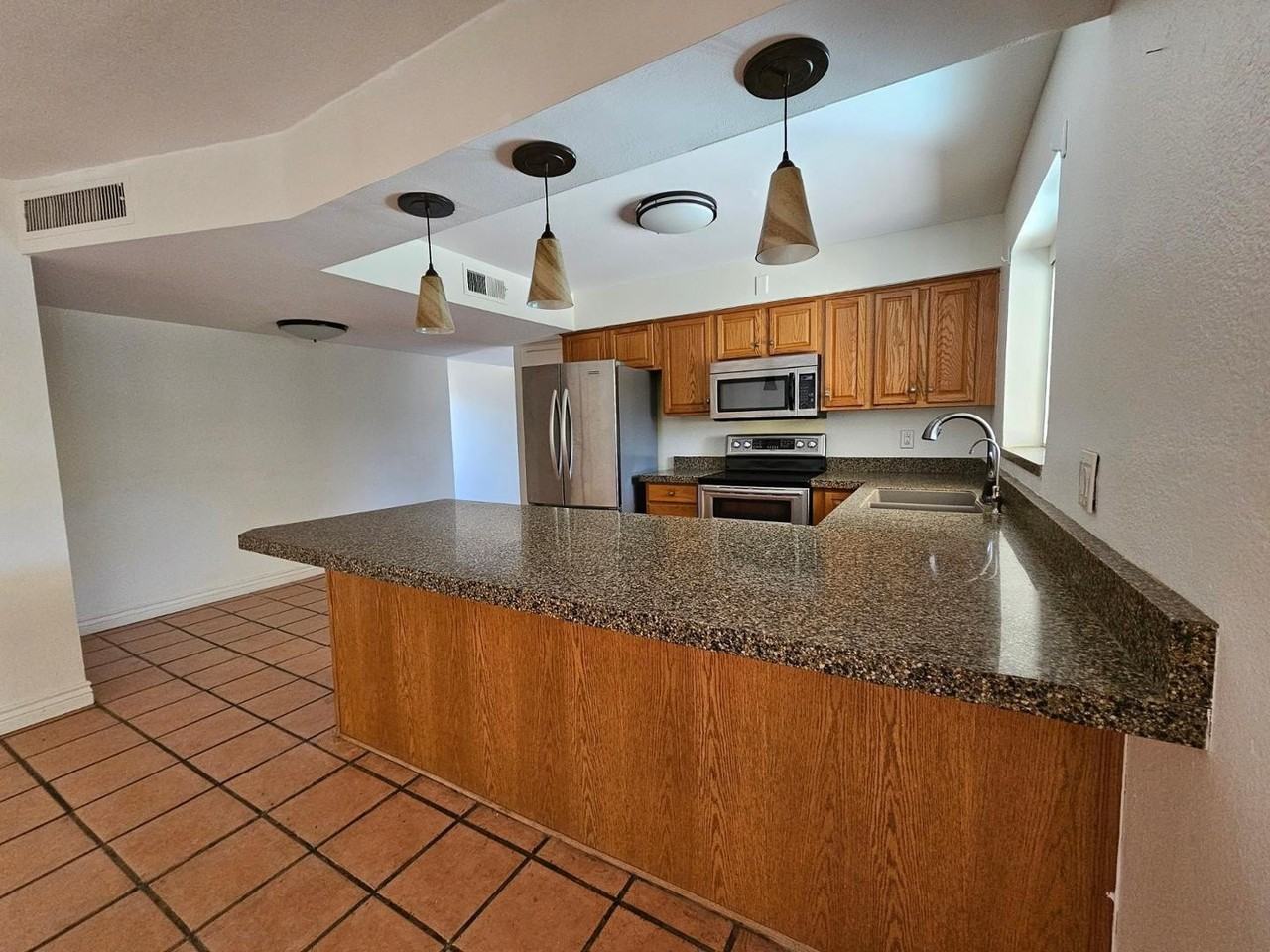 5129 E Poinsettia Dr - Photo 3 of 3