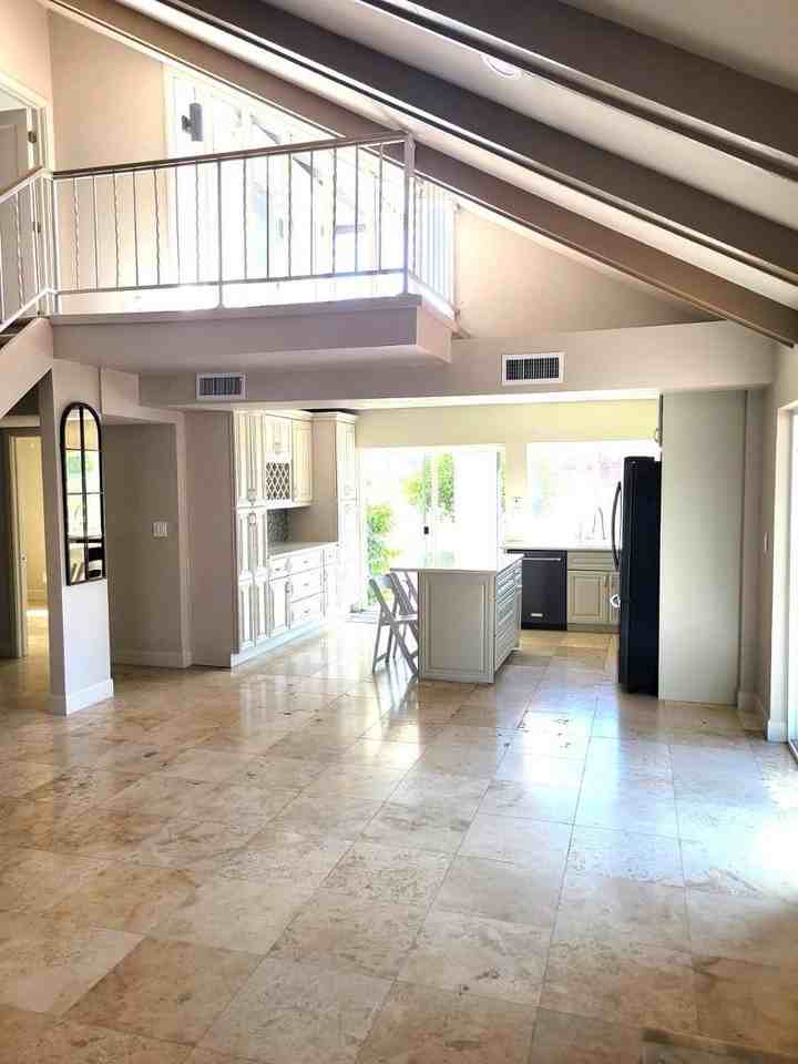 5770 N Scottsdale Rd - Photo 6 of 25