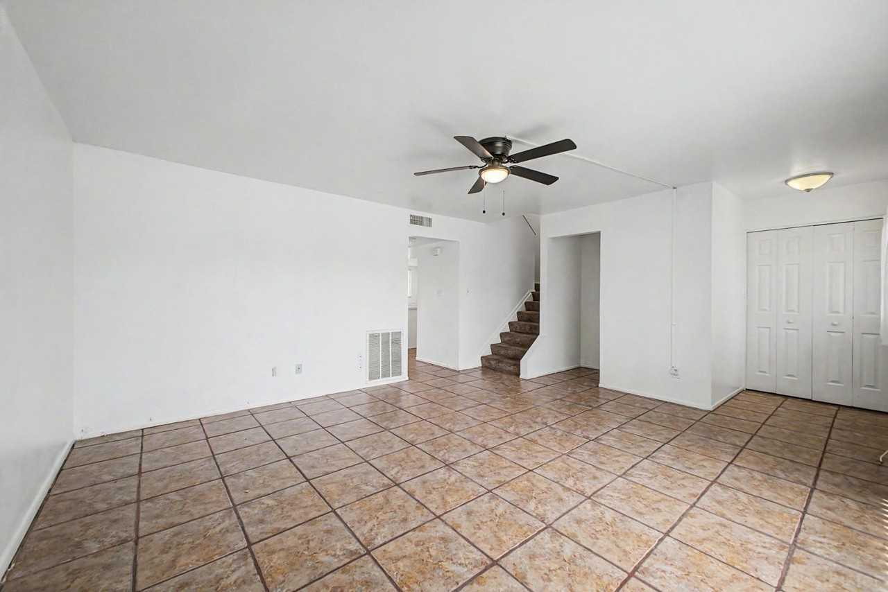 4522 N 15th Ave - Photo 6 of 40