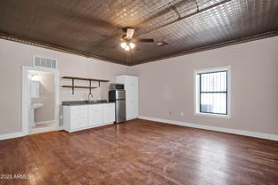 5753 W Glendale Ave #203 - Photo 1 of 1