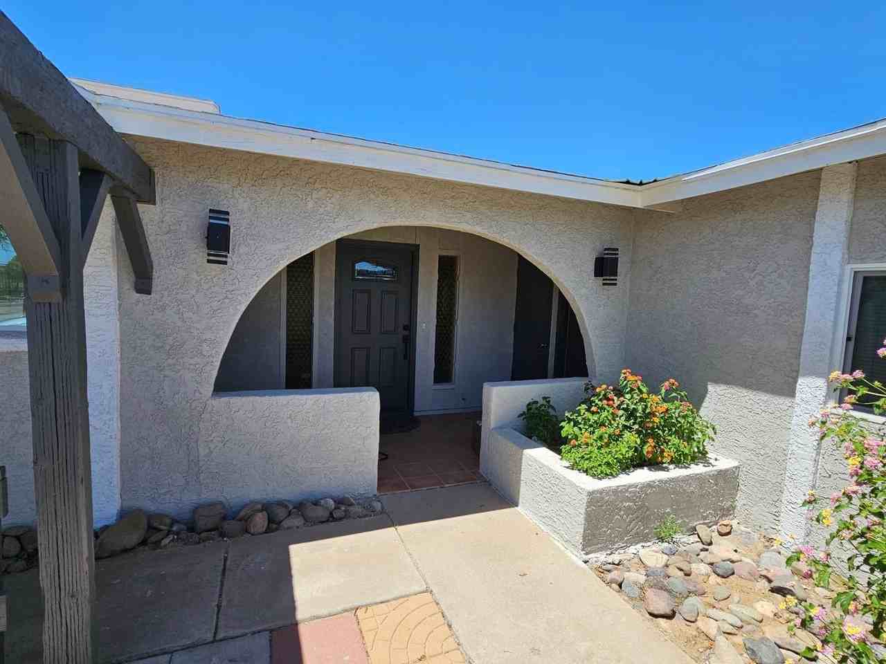 8702 W Pinnacle Peak Rd - Photo 3 of 16