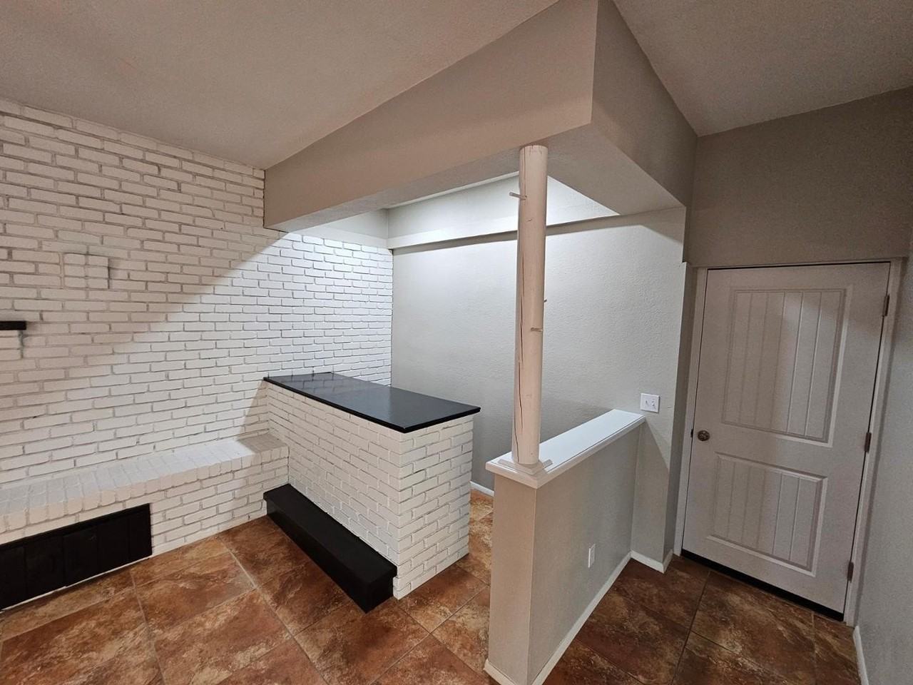 8702 W Pinnacle Peak Rd - Photo 7 of 16