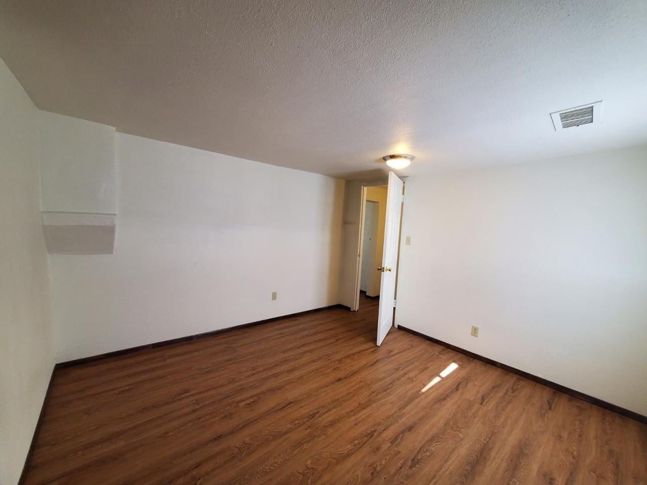515 S O Leary St - Photo 6 of 28