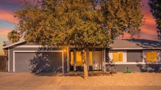 232 E Leah Ln - Photo 1 of 1