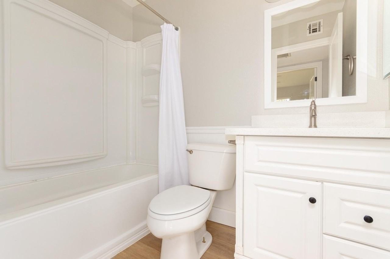 232 E Leah Ln - Photo 7 of 12