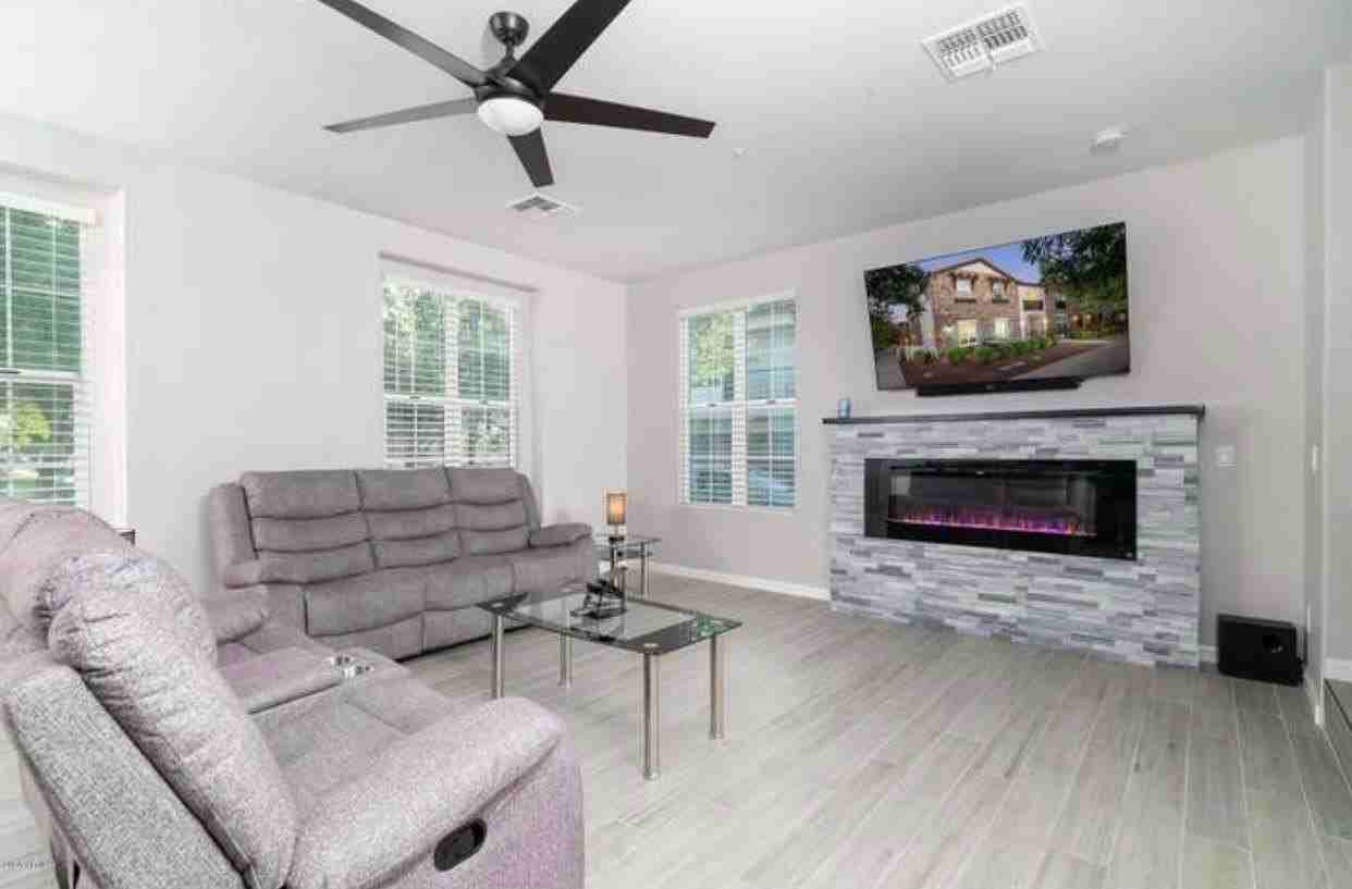 2726 S Equestrian Dr #101 - Photo 7 of 25