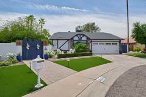 featured image of 8113 E Redwing Rd