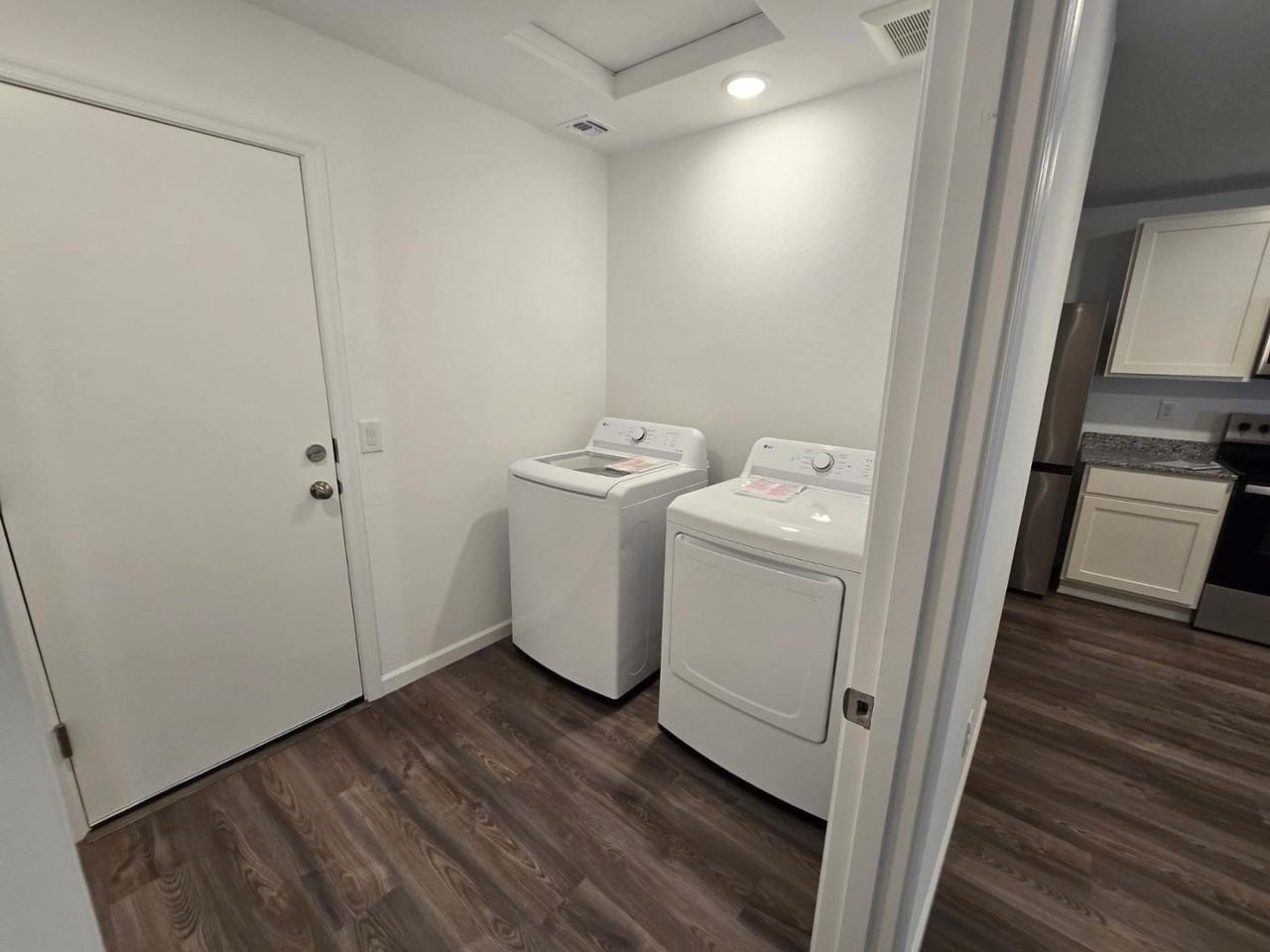 736 Dylan Ct - Photo 6 of 14