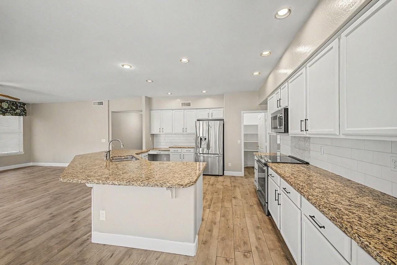 6772 W Sonnet Dr - Photo 5 of 27