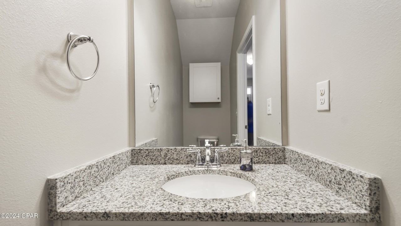 7596 Shadow Lake Dr - Photo 6 of 36