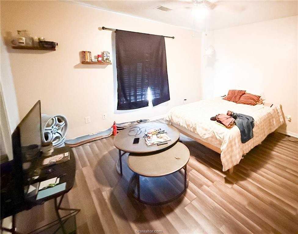 515 Camp Ct - Photo 7 of 12