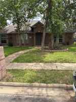 featured image of 400 Heather Ln