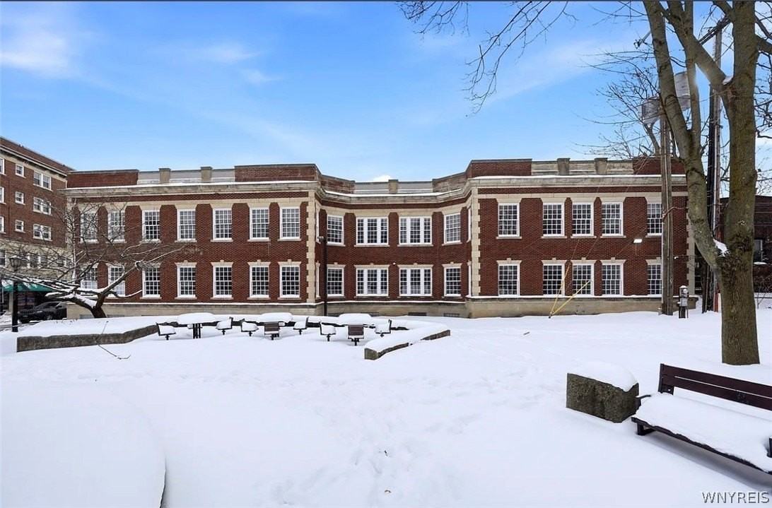 40 North St #201