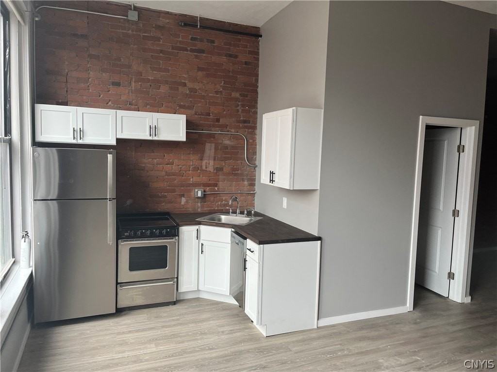 317 S Clinton St #3C - Photo 3 of 8