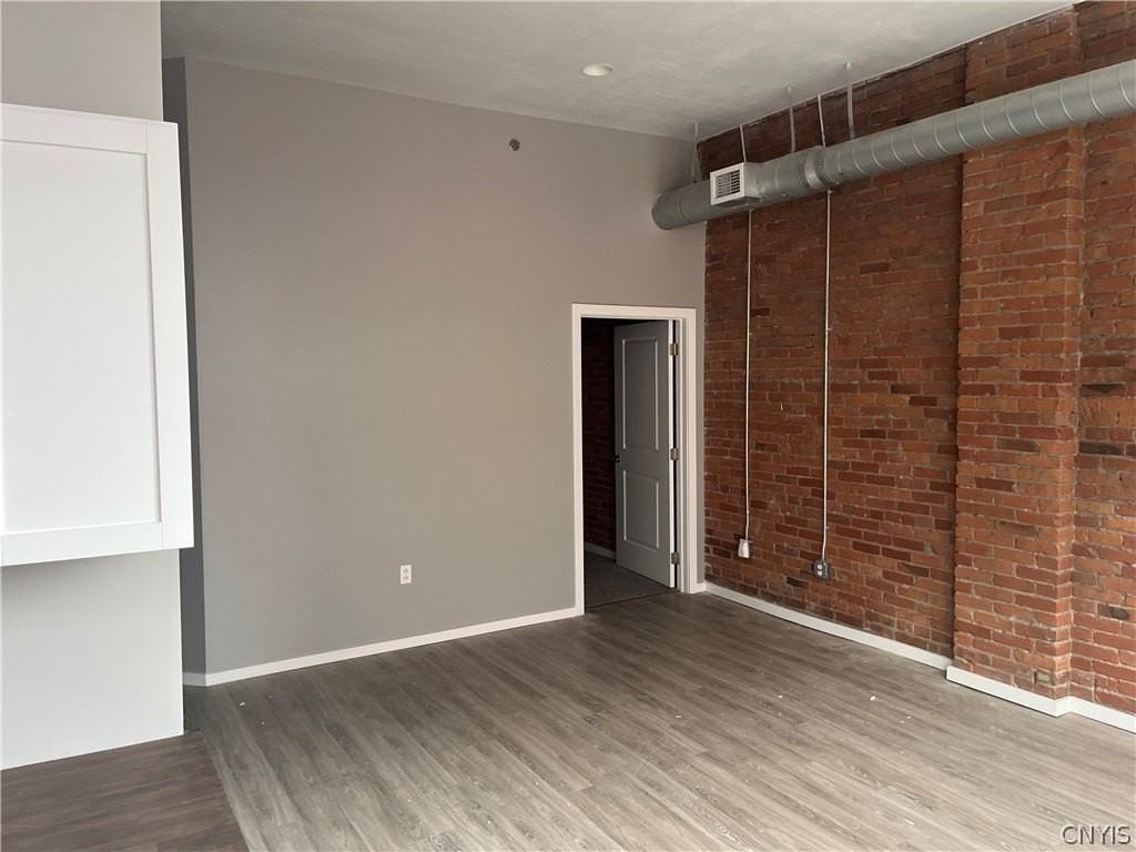 317 S Clinton St #3C - Photo 6 of 8
