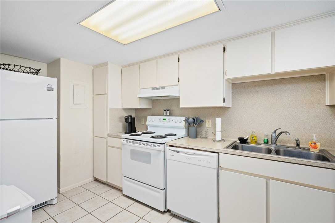 4000 Surfside Blvd #701 - Photo 5 of 39