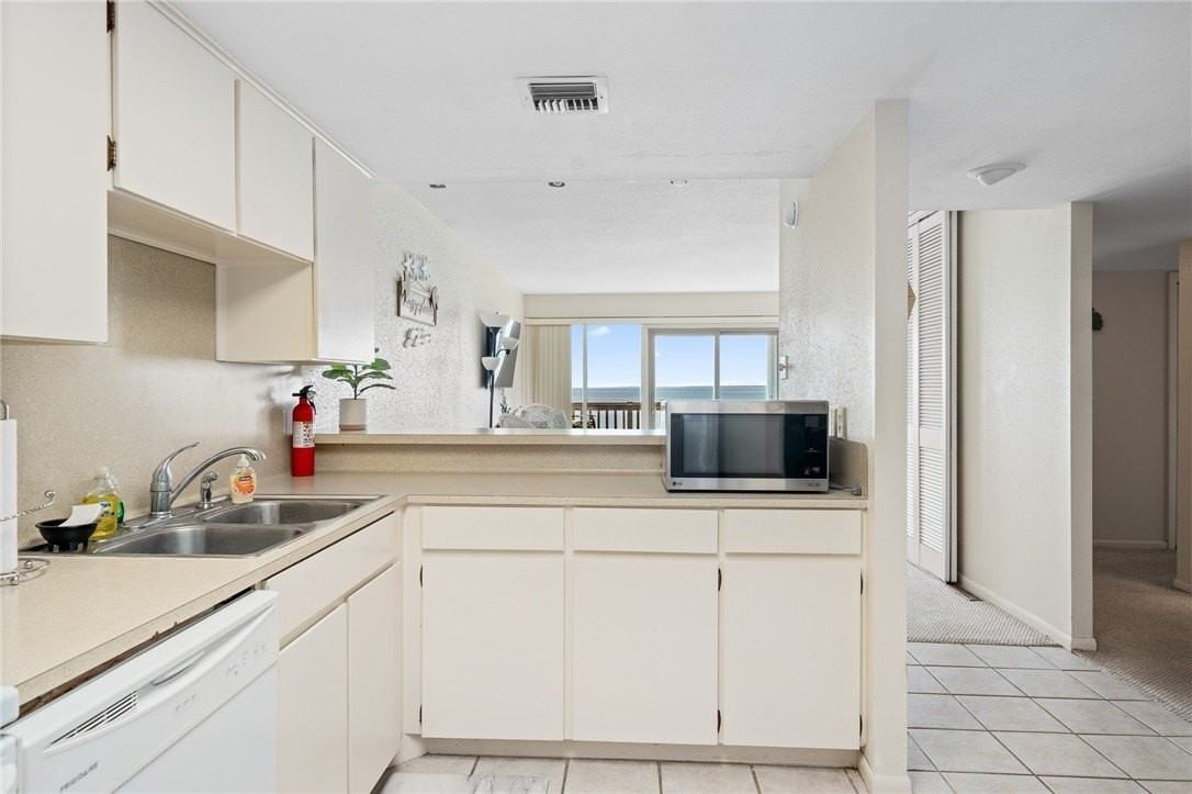 4000 Surfside Blvd #701 - Photo 6 of 39