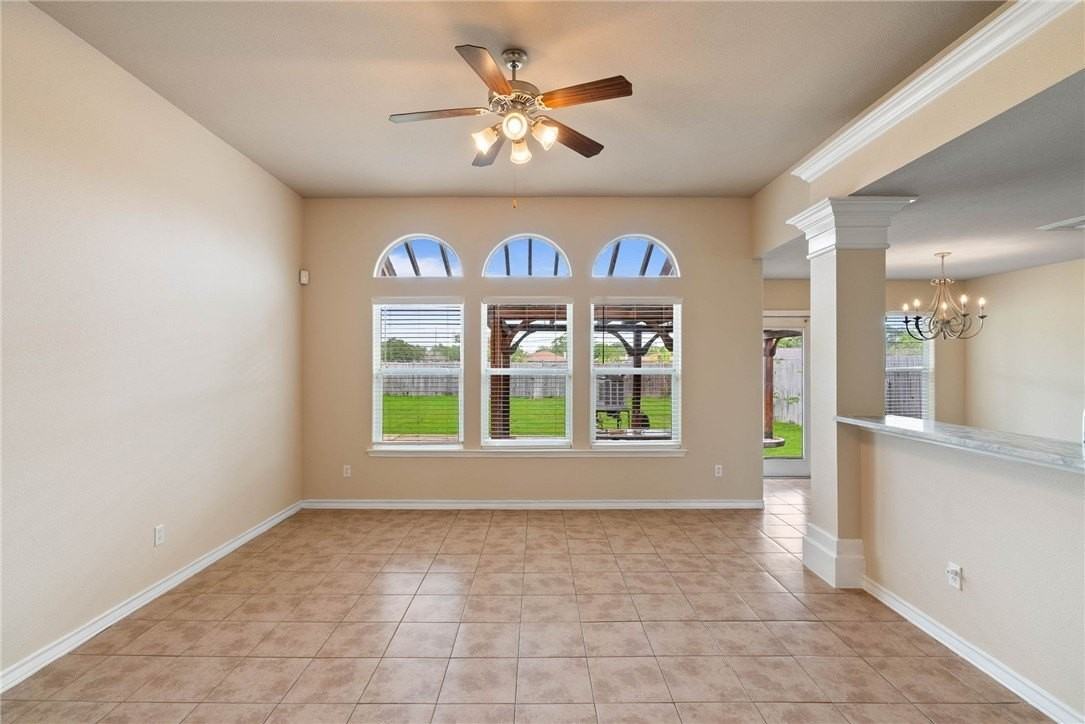 6606 Riding Wind Dr - Photo 3 of 15