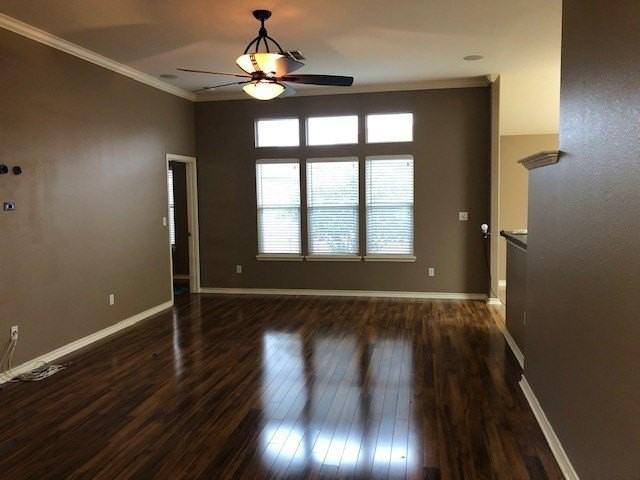 5829 Sutherland Dr - Photo 3 of 18