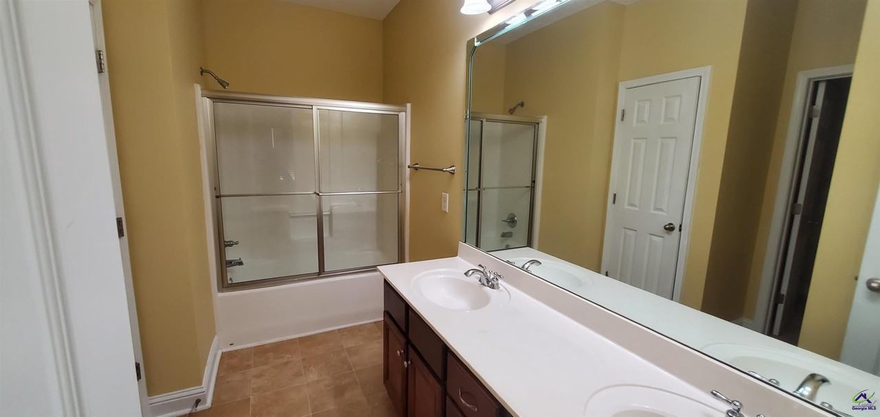 213 Merlot Dr - Photo 6 of 10