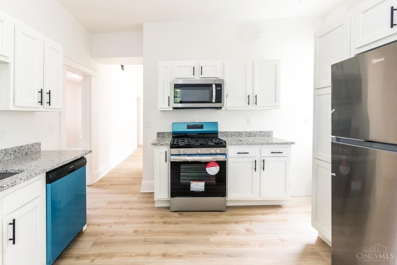 3319 Fairfield Ave #2 - Photo 5 of 15