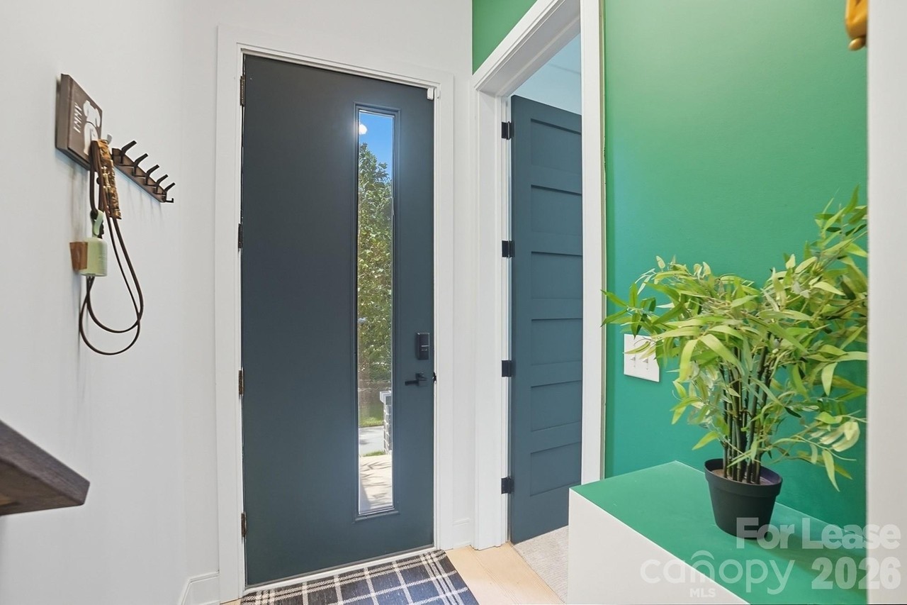 1003 Zinc Ln - Photo 4 of 47