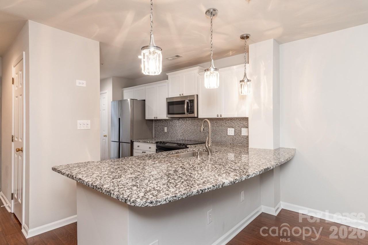 17522 Tuscany Ln - Photo 5 of 23