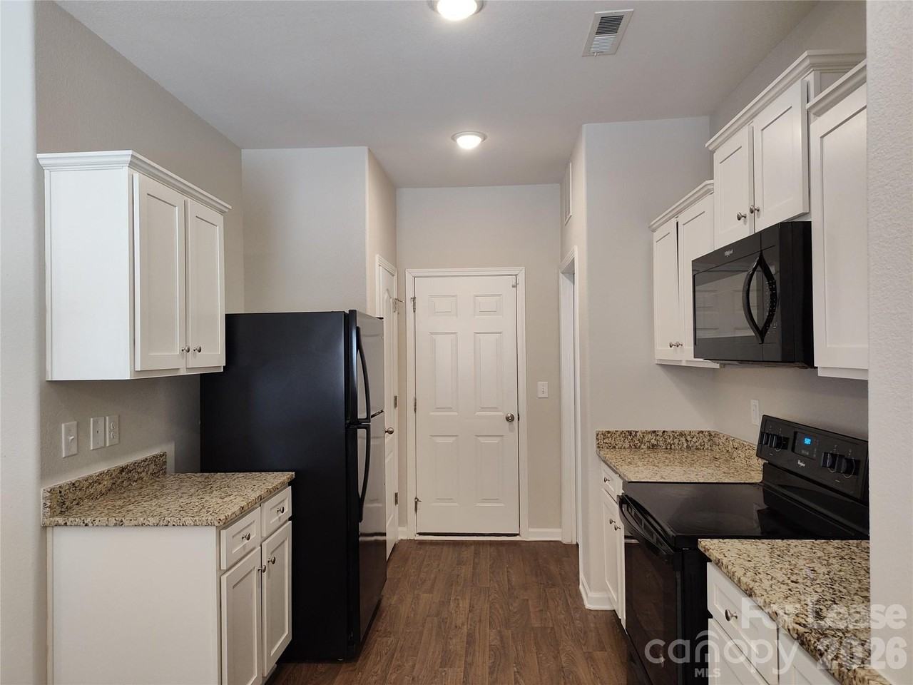 9623 Weikert Rd - Photo 3 of 18