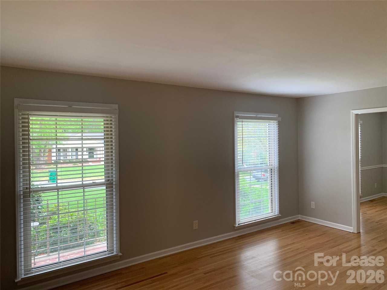 1130 Cheddington Dr - Photo 6 of 27