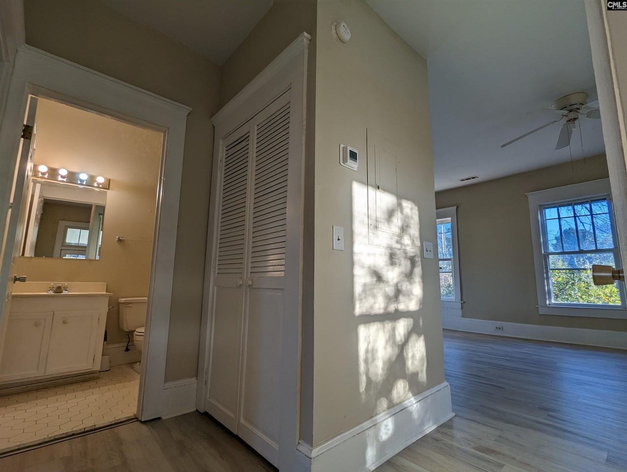 3121 Rosewood Dr - Photo 7 of 13