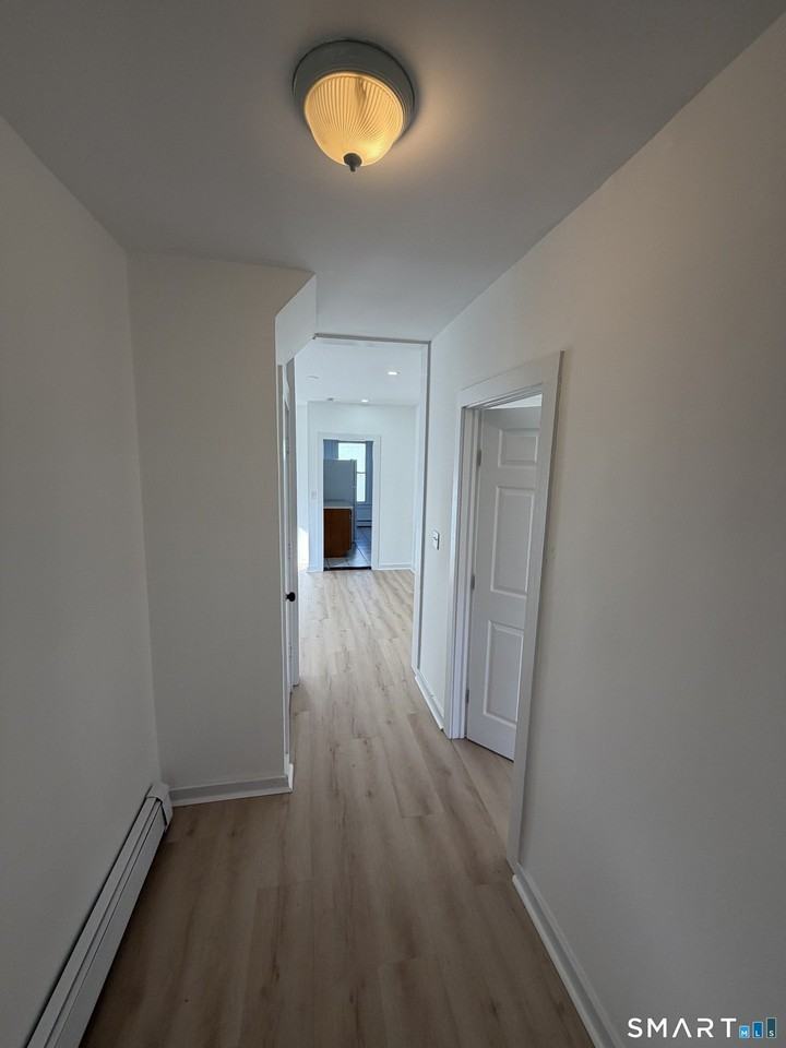 142 Cowles St - Photo 2 of 12
