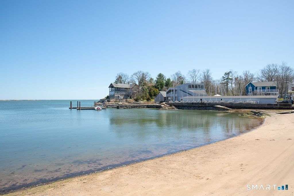 204 Clark Ave - Photo 3 of 15