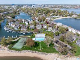 featured image of 187 Dolphin Cove Quay